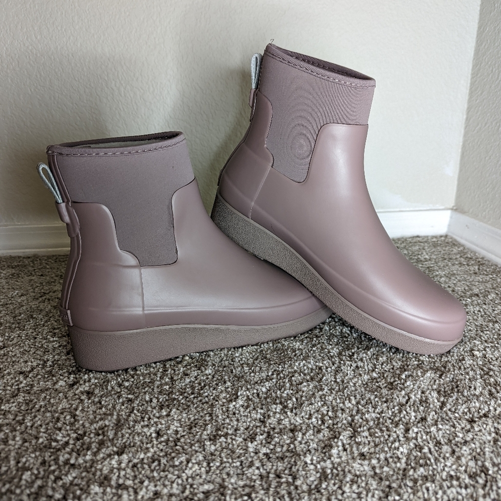 NWOT Hunter Refined Creeper Neo Chelsea Boots- Atlantis Purple